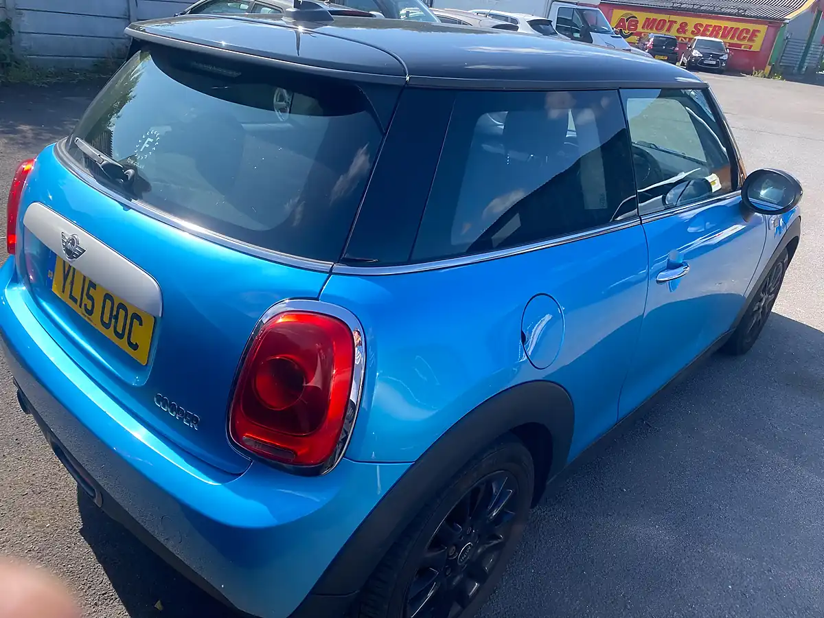 Used 2015 MINI Hatch Cooper Blue - Interior and Exterior details 8