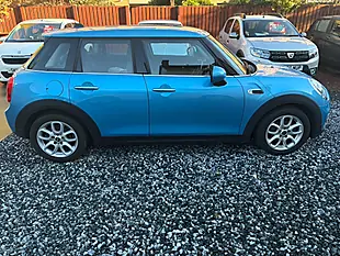 Used 2015 MINI Hatch Cooper Blue - Interior and Exterior details 10