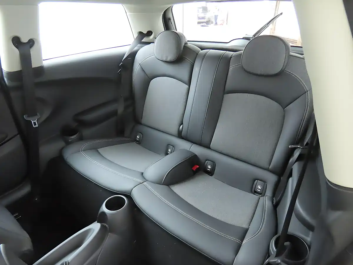 Used 2015 MINI Hatch Cooper Brown - Interior and Exterior details 10