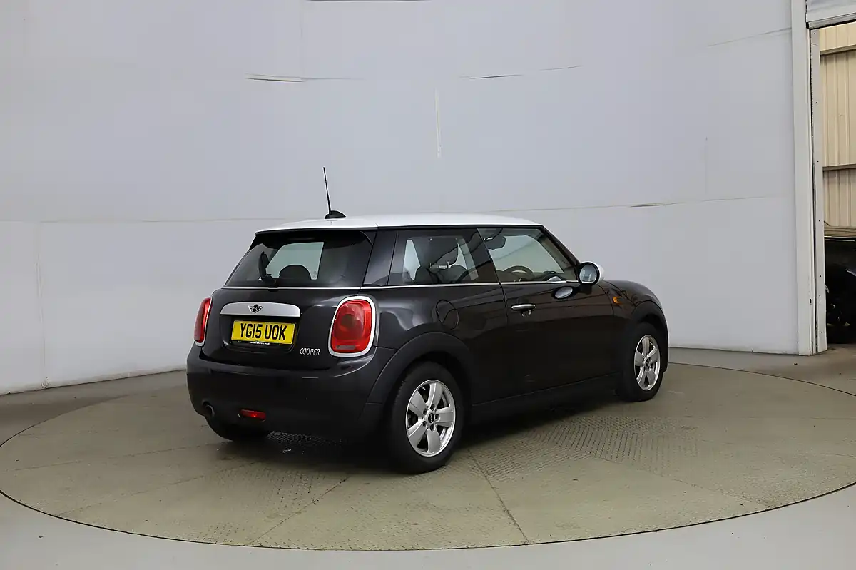 Used 2015 MINI Hatch Cooper Brown - Interior and Exterior details 6