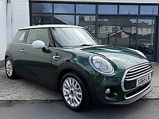 Used 2015 MINI Hatch Cooper (chili Ii Pack) British Racing Green Metallic - Interior and Exterior details 2