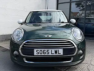 Used 2015 MINI Hatch Cooper (chili Ii Pack) British Racing Green Metallic - Interior and Exterior details 3