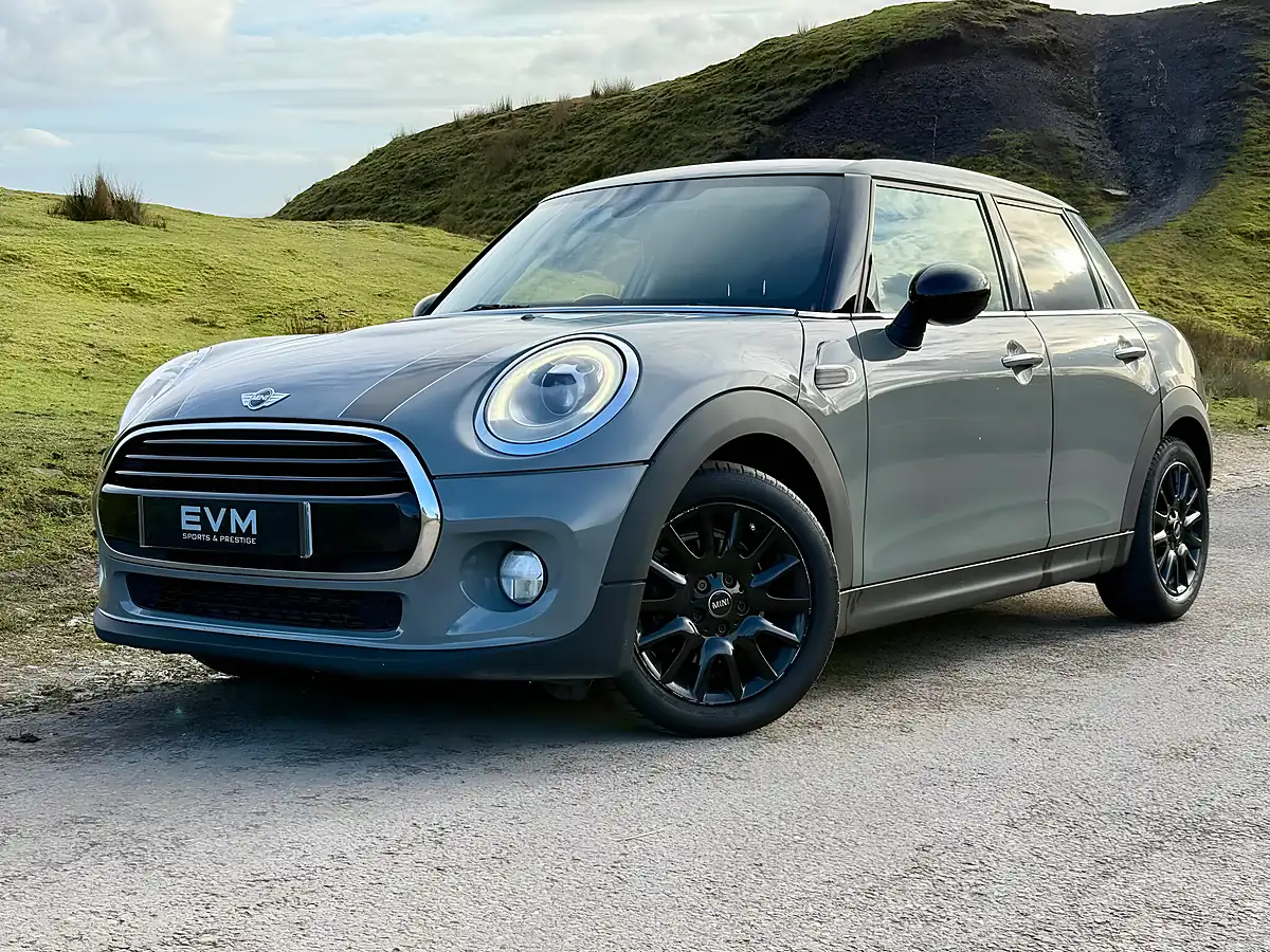Used 2015 MINI Hatch Cooper Grey - Interior and Exterior details 13