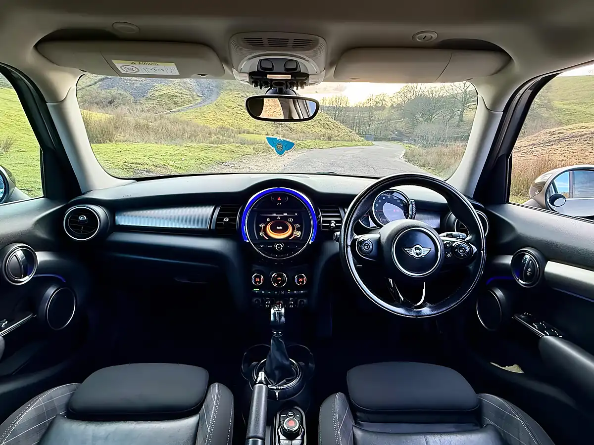 Used 2015 MINI Hatch Cooper Grey - Interior and Exterior details 16