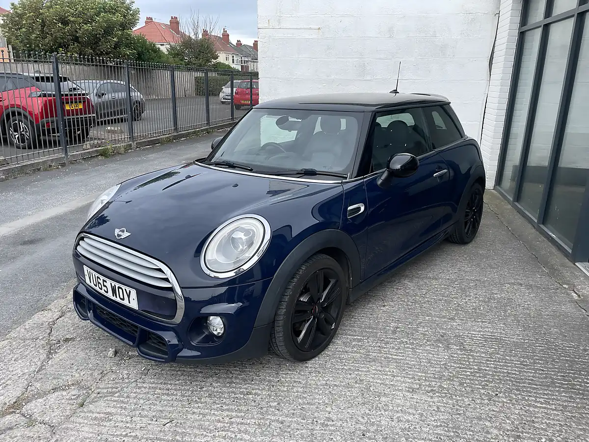 Used 2015 MINI Hatch Cooper Jcw Aero Kit Lapis Luxury Blue - Interior and Exterior details 4
