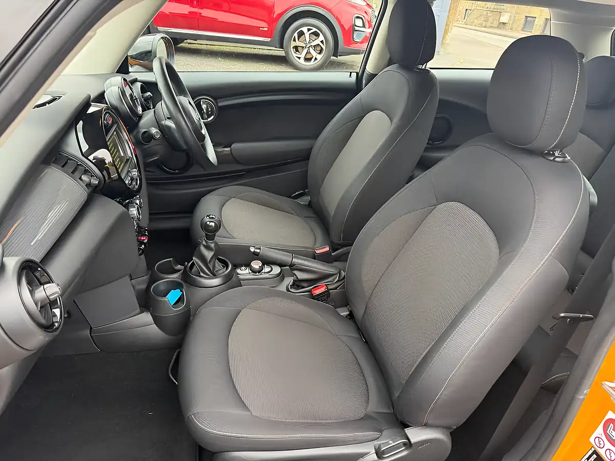 Used 2015 MINI Hatch Cooper Orange - Interior and Exterior details 11