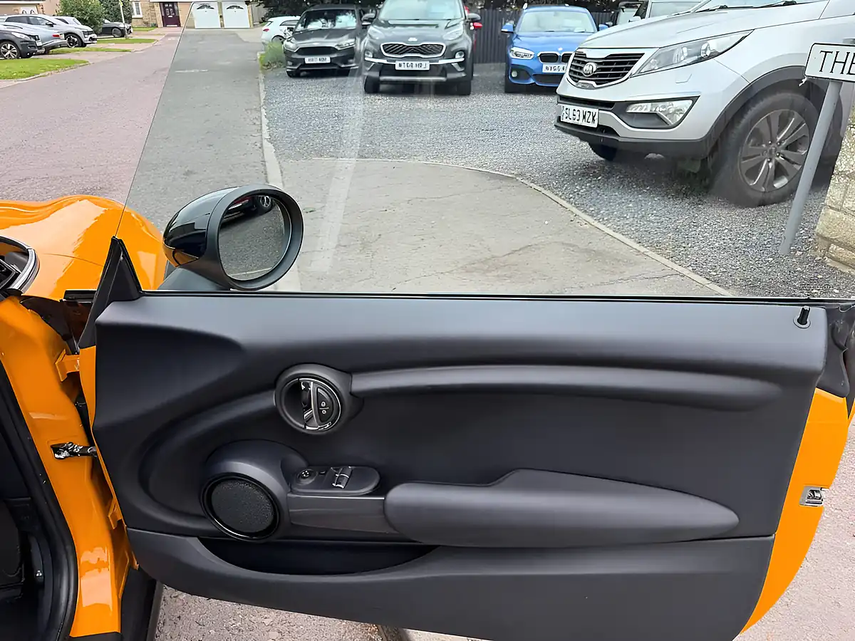 Used 2015 MINI Hatch Cooper Orange - Interior and Exterior details 12