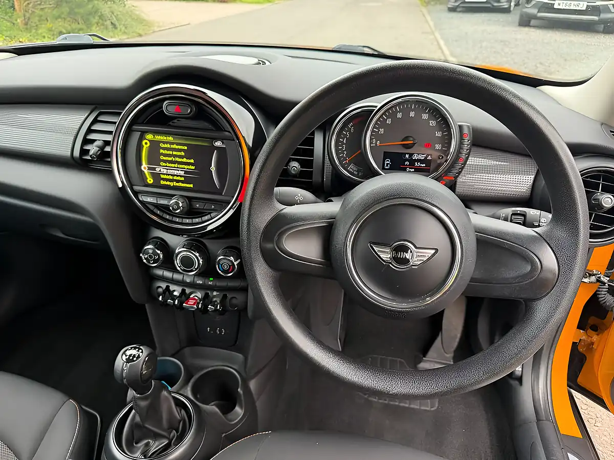 Used 2015 MINI Hatch Cooper Orange - Interior and Exterior details 9