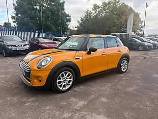 Used 2015 MINI Hatch Cooper Orange - Interior and Exterior details 3