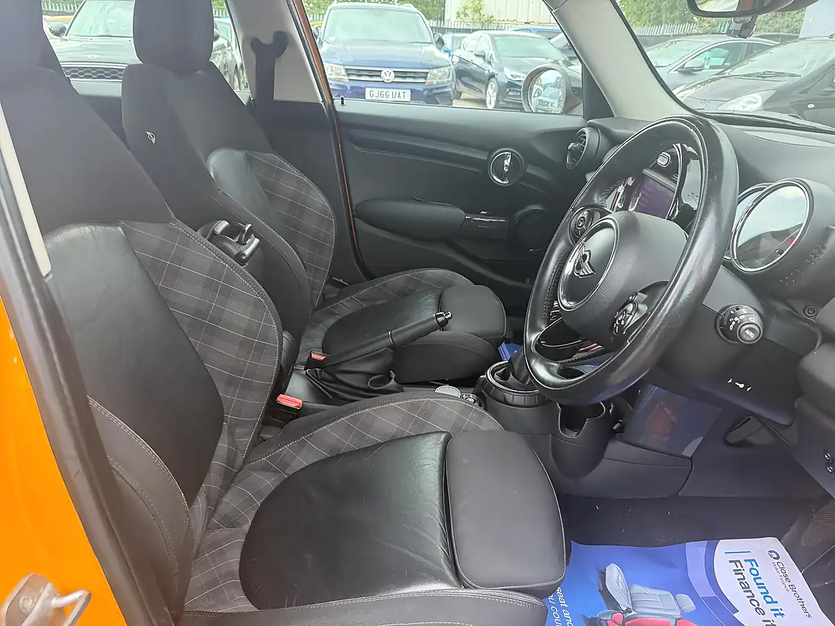 Used 2015 MINI Hatch Cooper Orange - Interior and Exterior details 8