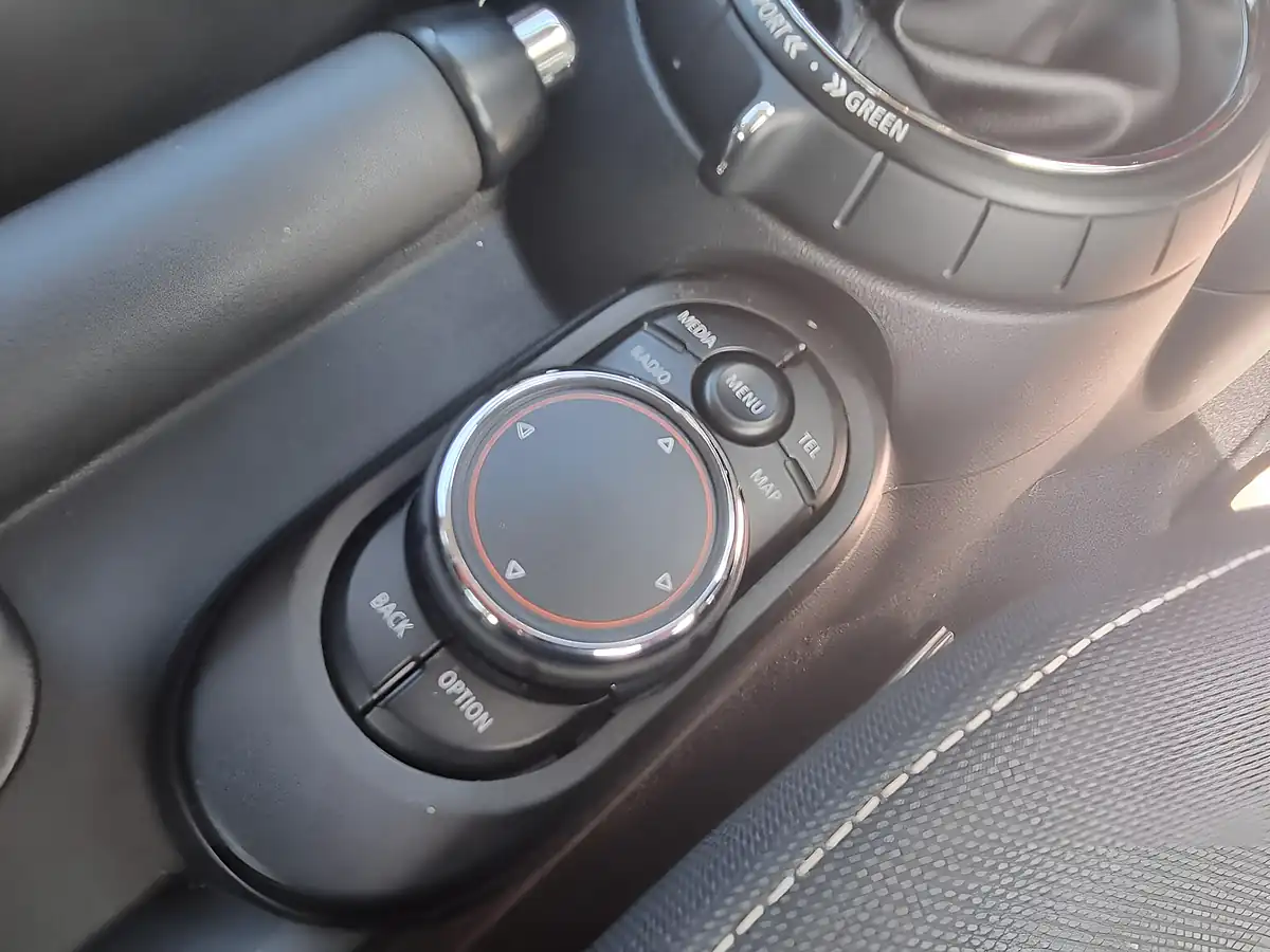 Used 2015 MINI Hatch Cooper Other - Interior and Exterior details 10