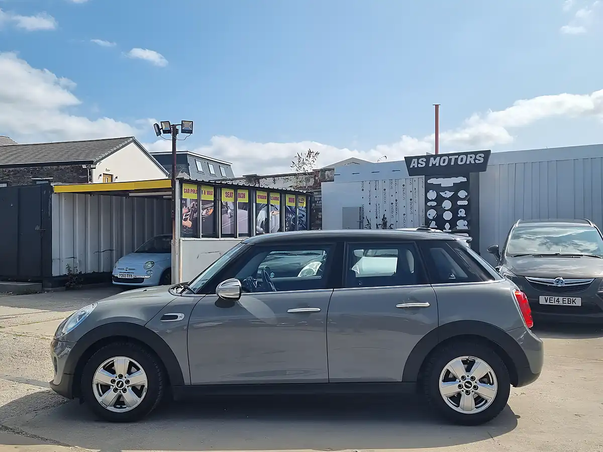 Used 2015 MINI Hatch Cooper Other - Interior and Exterior details 7