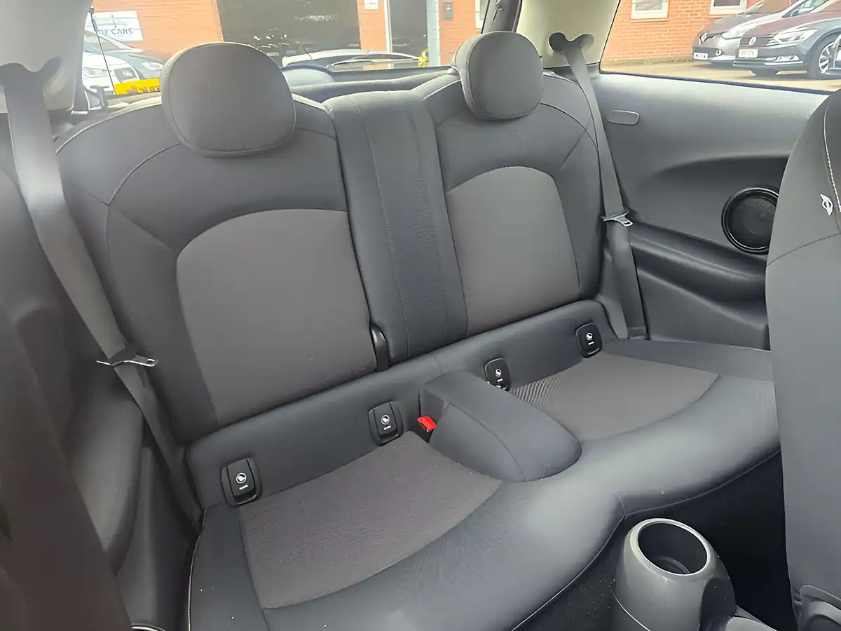Used 2015 MINI Hatch Cooper Red - Interior and Exterior details 17