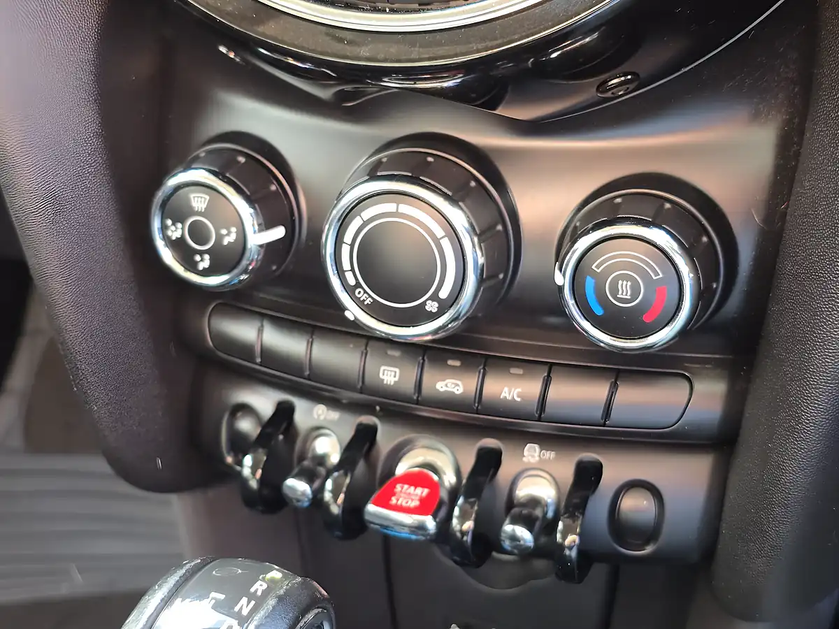Used 2015 MINI Hatch Cooper Red - Interior and Exterior details 11