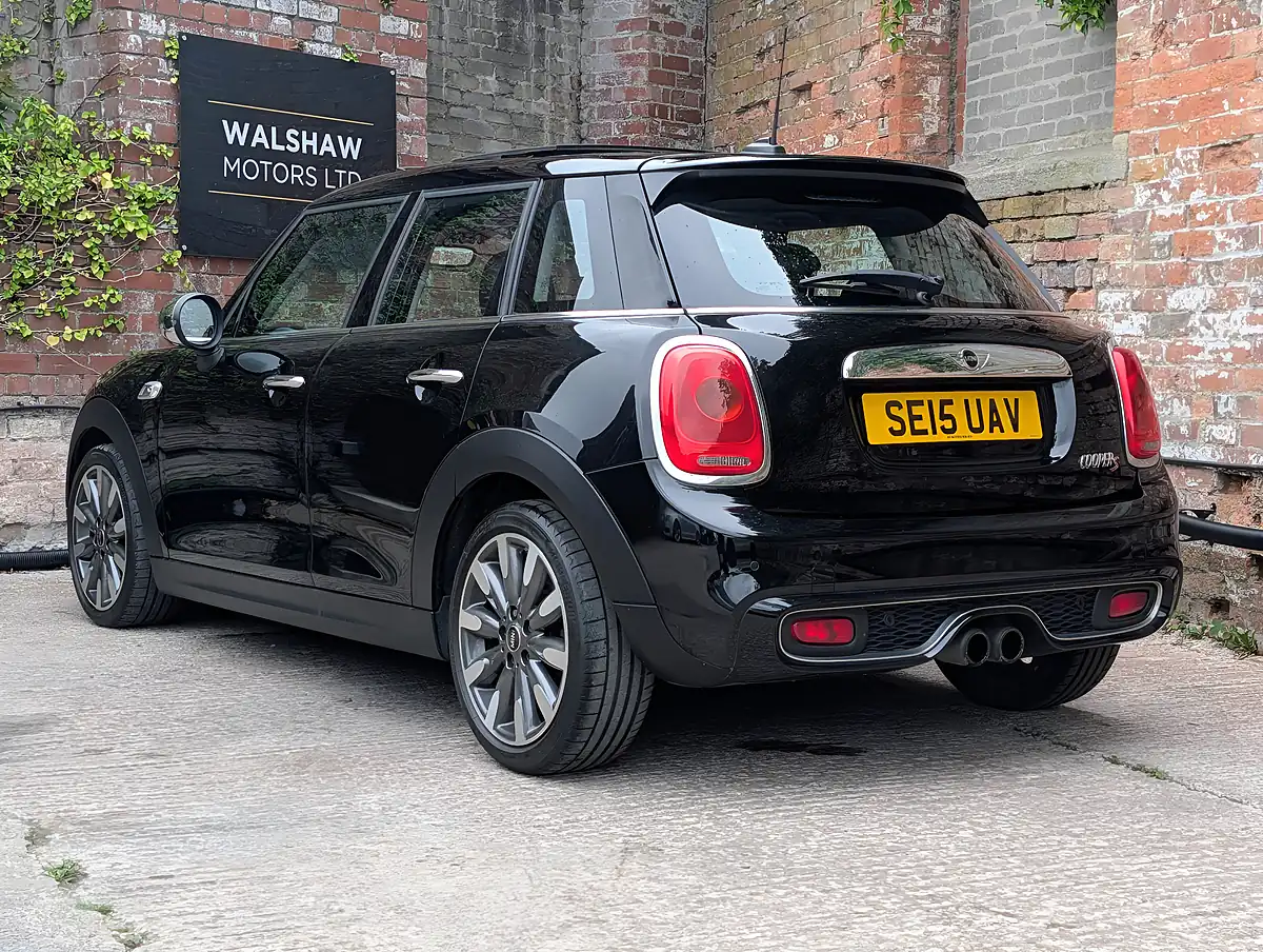 Used 2015 MINI Hatch Cooper S Black - Interior and Exterior details 10