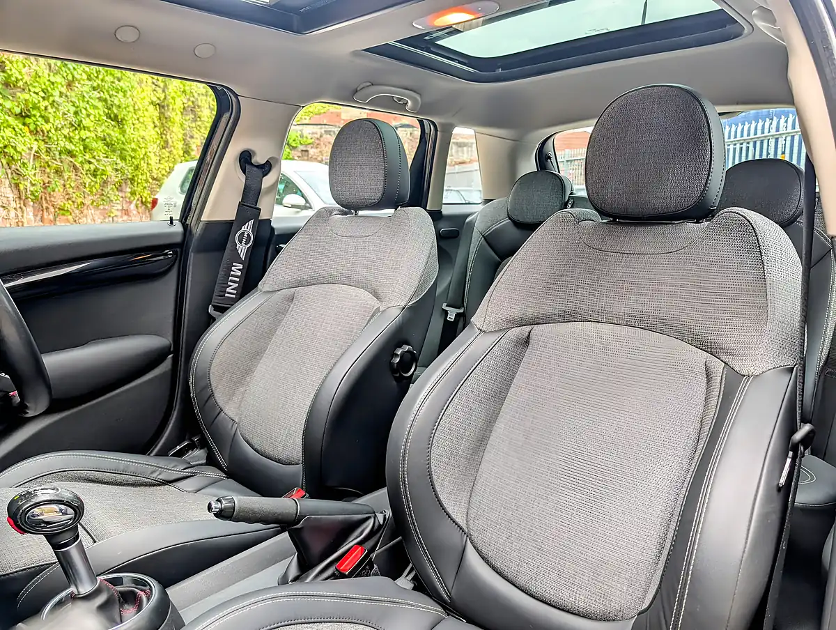 Used 2015 MINI Hatch Cooper S Black - Interior and Exterior details 16