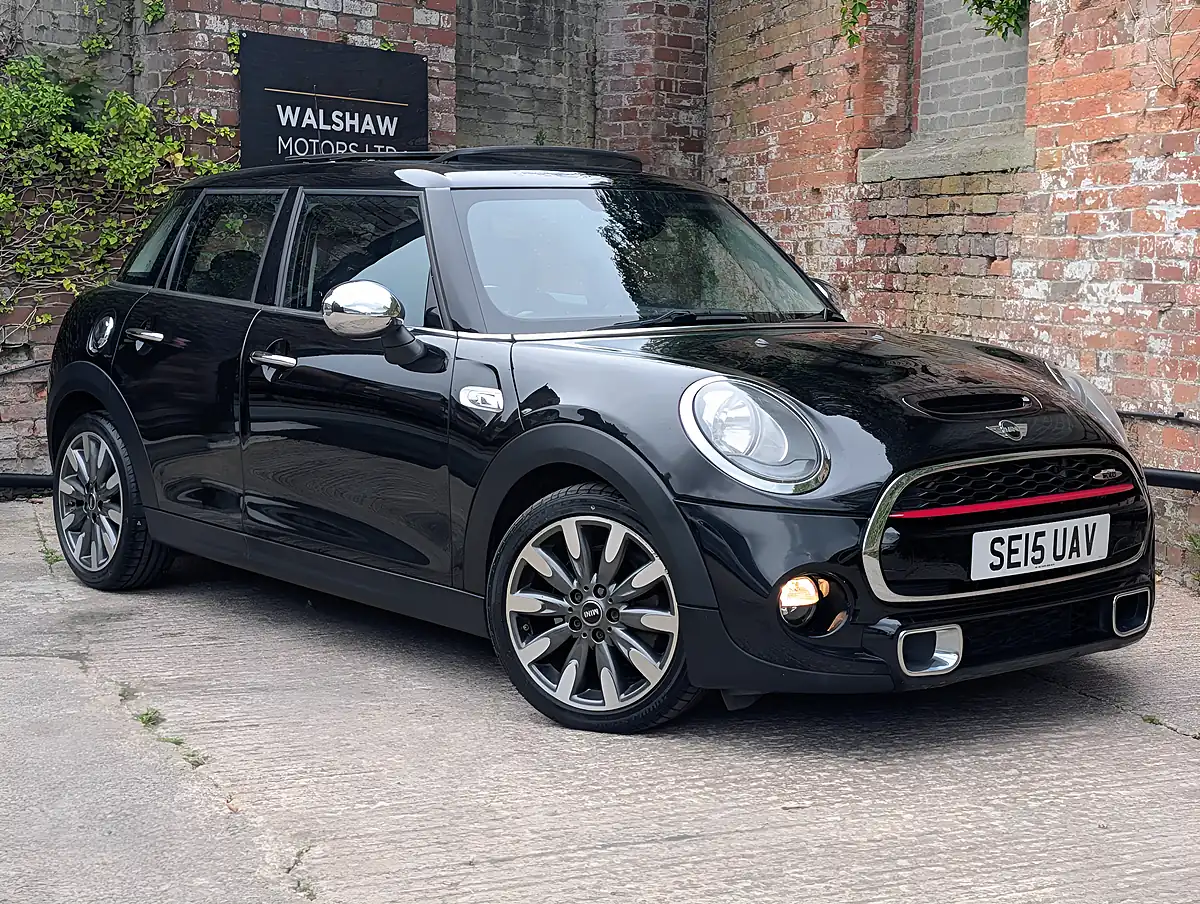 Used 2015 MINI Hatch Cooper S Black - Interior and Exterior details 20