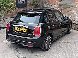 Used 2015 MINI Hatch Cooper S Black - Interior and Exterior details 7