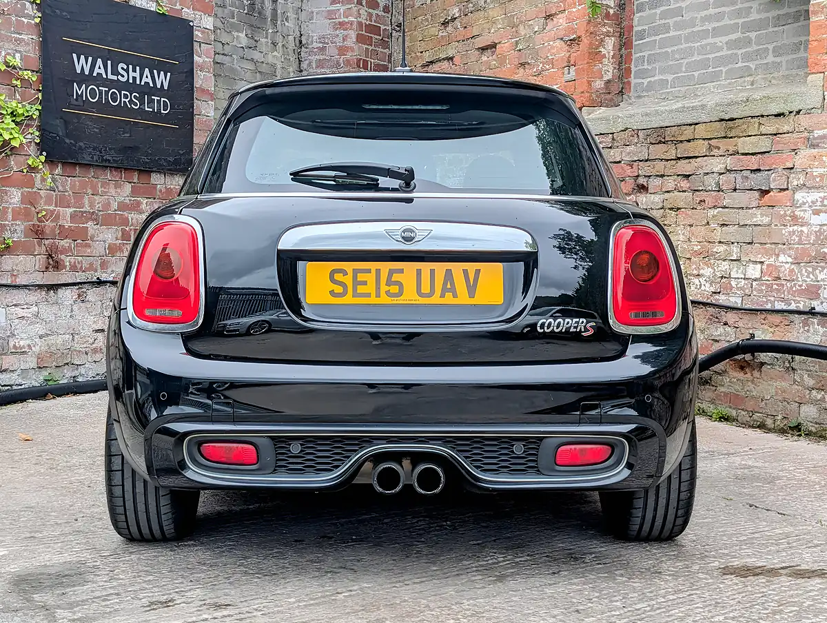 Used 2015 MINI Hatch Cooper S Black - Interior and Exterior details 8
