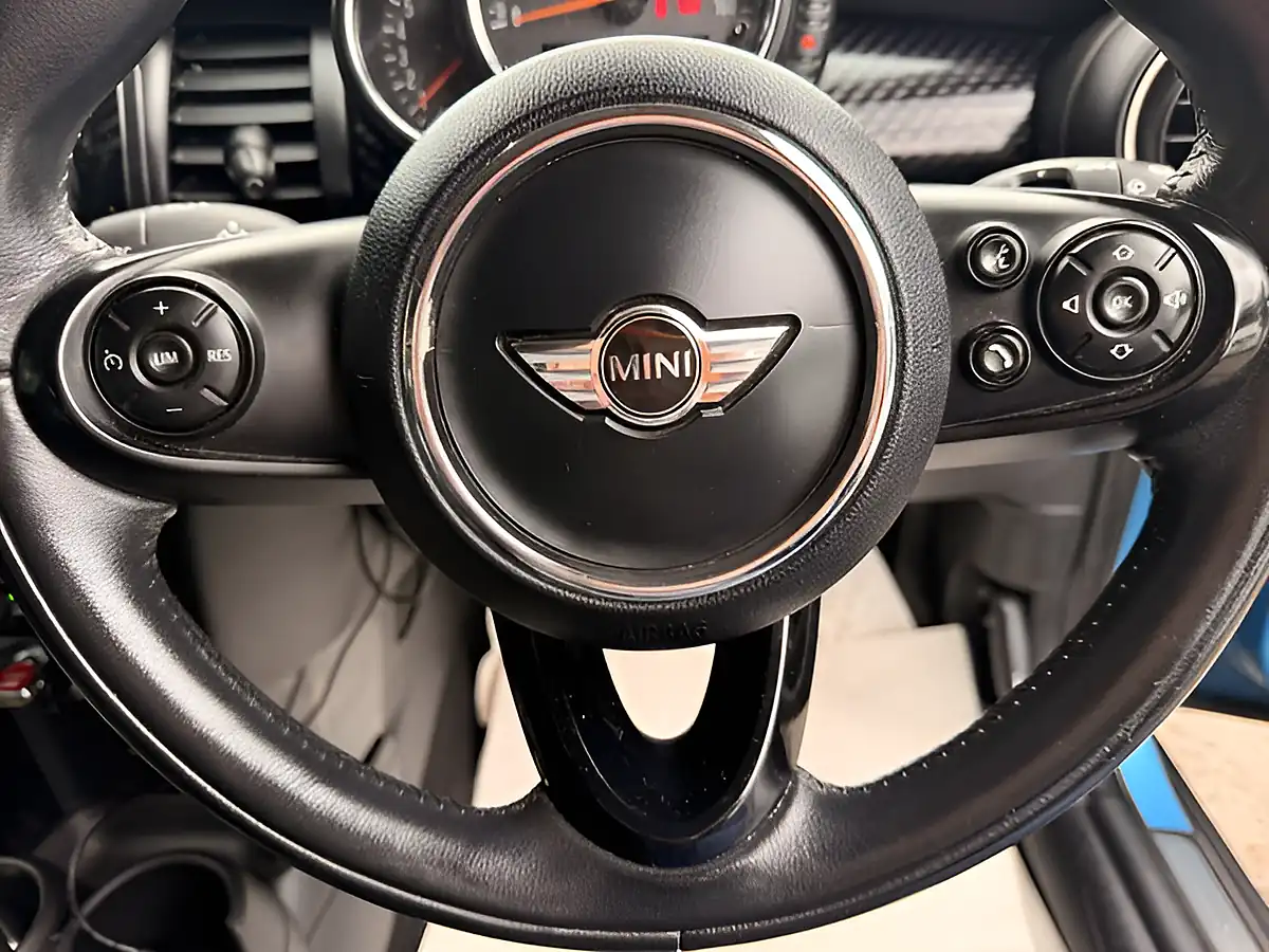 Used 2015 MINI Hatch Cooper S Blue - Interior and Exterior details 19