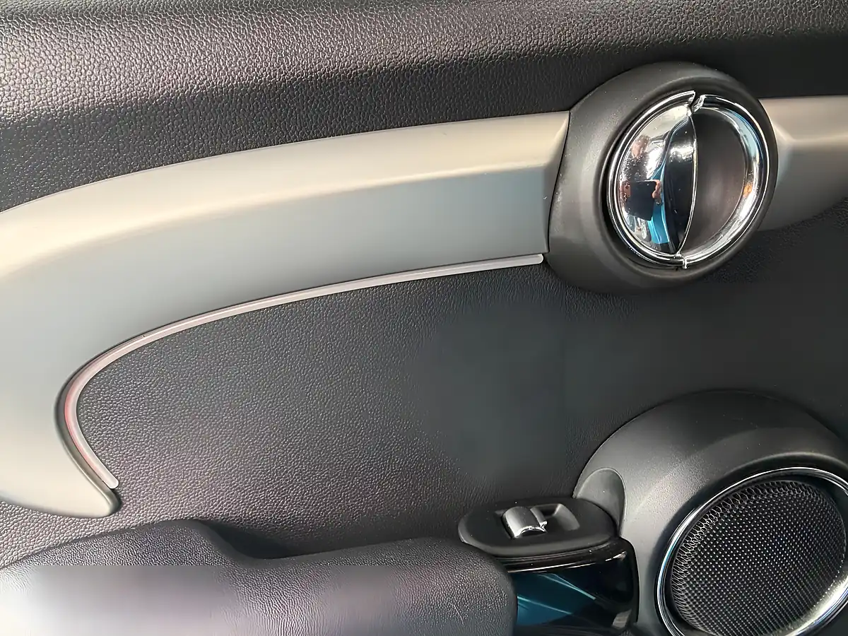 Used 2015 MINI Hatch Cooper S Blue - Interior and Exterior details 16