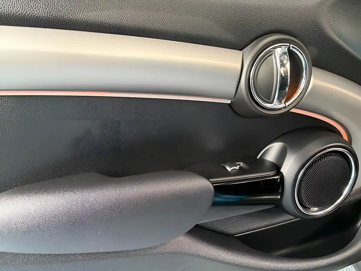 Used 2015 MINI Hatch Cooper S Blue - Interior and Exterior details 17