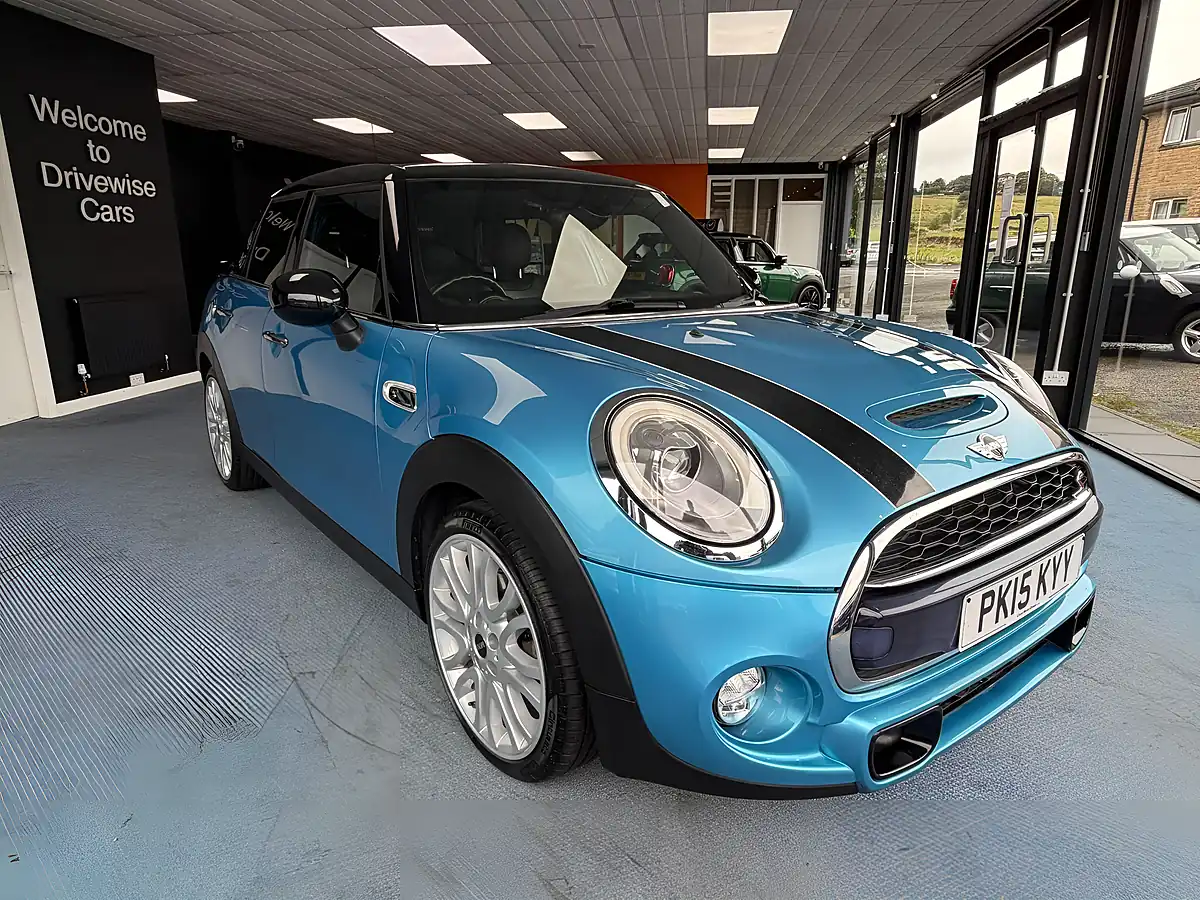 Used 2015 MINI Hatch Cooper S Blue - Interior and Exterior details 3