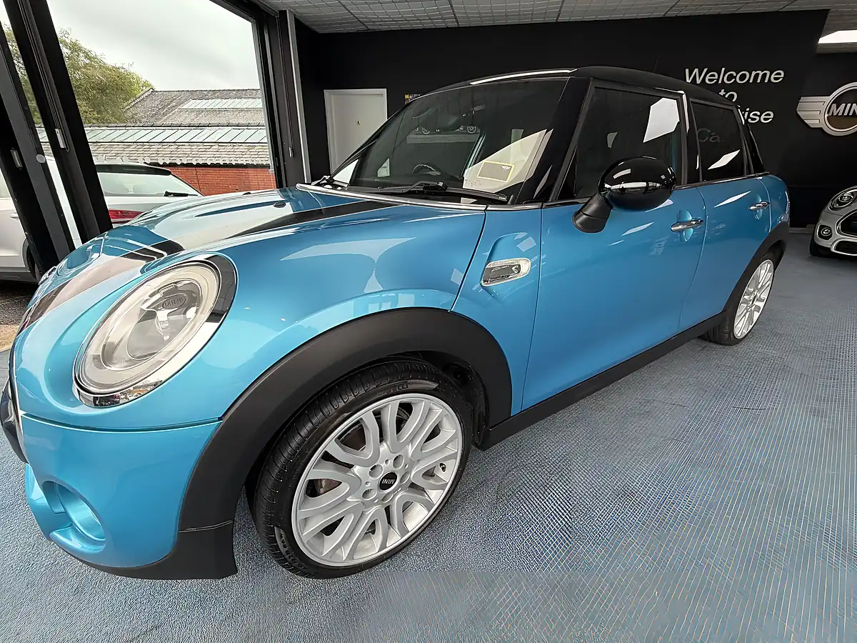 Used 2015 MINI Hatch Cooper S Blue - Interior and Exterior details 5