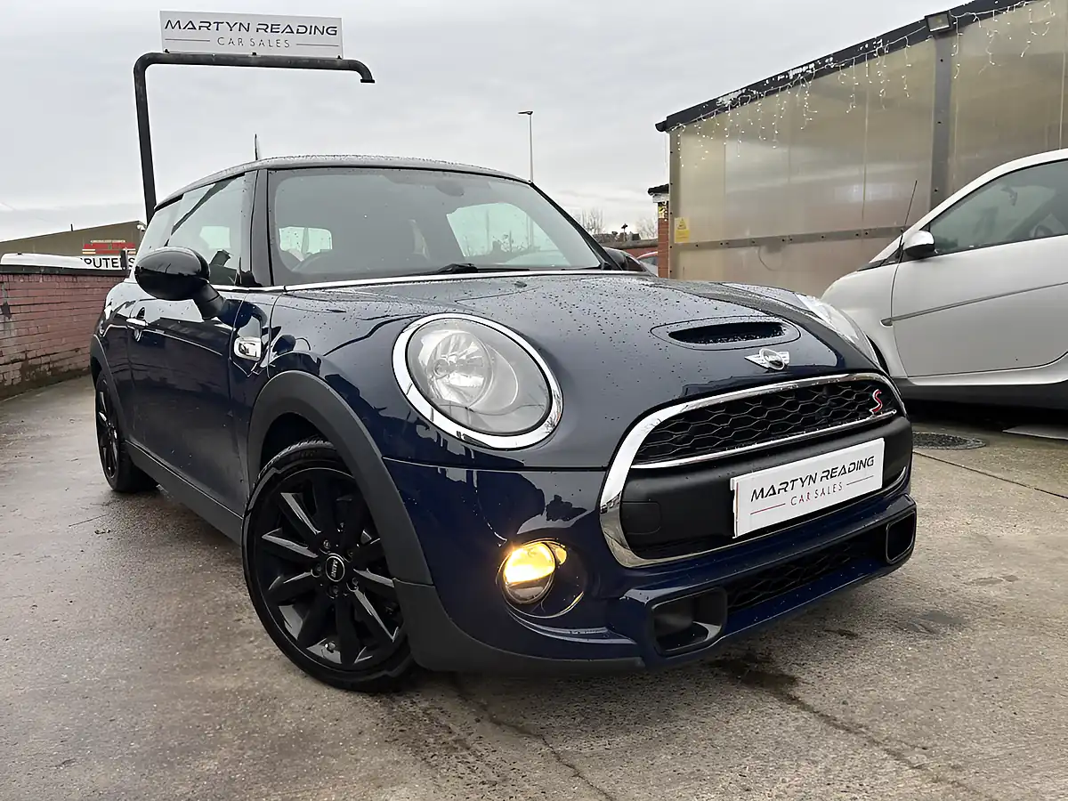 Used 2015 MINI Hatch Cooper S Lapis Luxury Blue - Front View