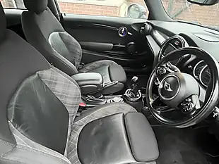 Used 2015 MINI Hatch Cooper S Lapis Luxury Blue - Interior and Exterior details 7