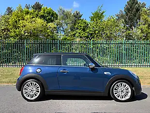 Used 2015 MINI Hatch Cooper S Mediterranean Blue - Interior and Exterior details 10