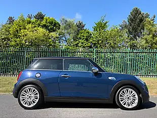 Used 2015 MINI Hatch Cooper S Mediterranean Blue - Interior and Exterior details 11
