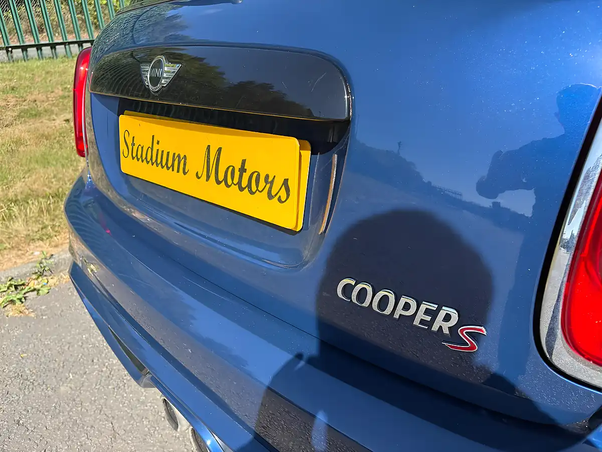Used 2015 MINI Hatch Cooper S Mediterranean Blue - Interior and Exterior details 15