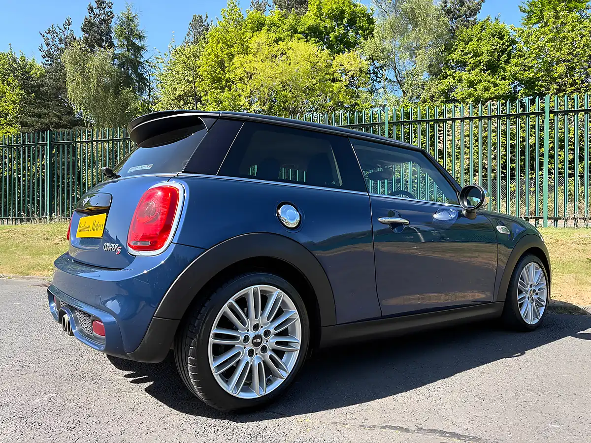 Used 2015 MINI Hatch Cooper S Mediterranean Blue - Interior and Exterior details 19