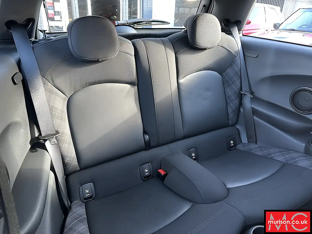 Used 2015 MINI Hatch Cooper S Pepper White - Interior and Exterior details 13