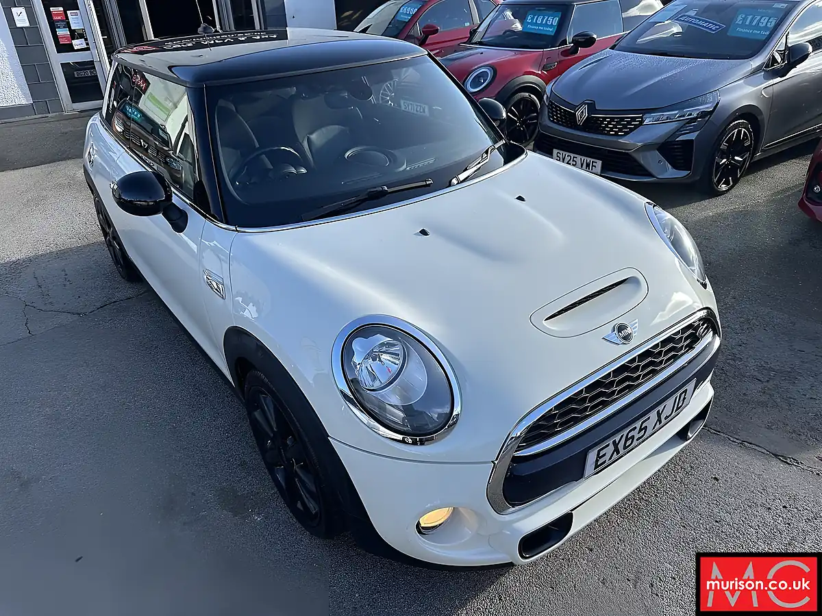 Used 2015 MINI Hatch Cooper S Pepper White - Interior and Exterior details 4