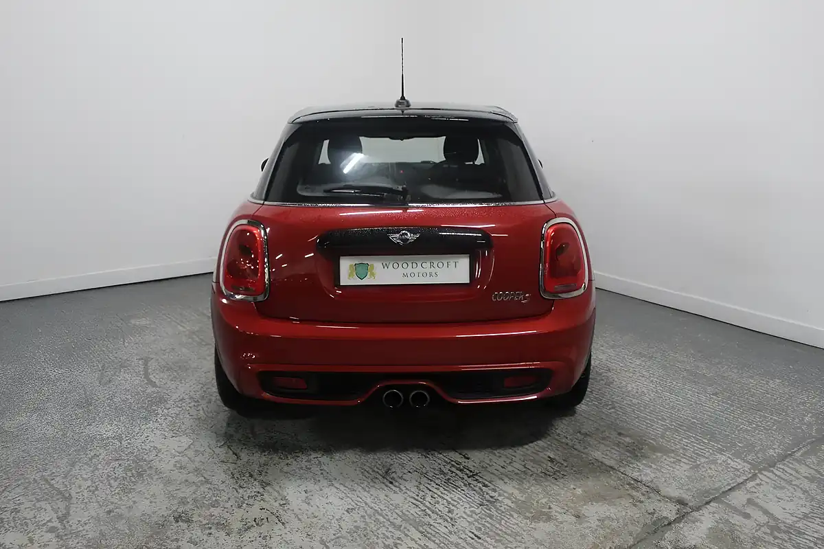 Used 2015 MINI Hatch Cooper S Red - Interior and Exterior details 10