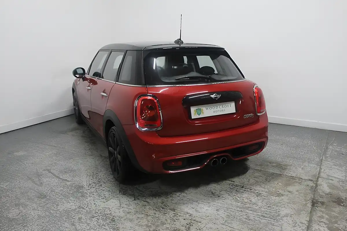 Used 2015 MINI Hatch Cooper S Red - Interior and Exterior details 5