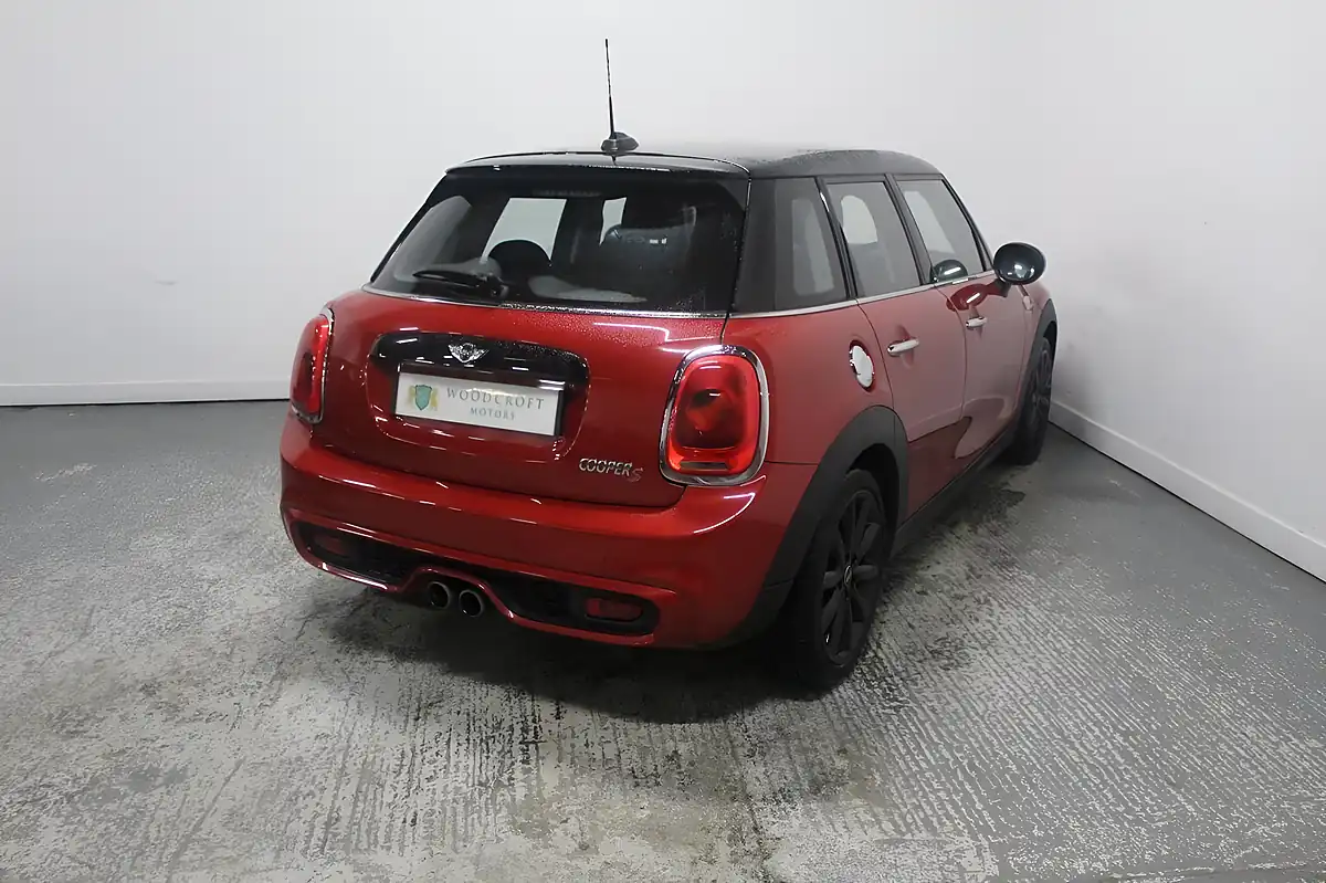 Used 2015 MINI Hatch Cooper S Red - Interior and Exterior details 6