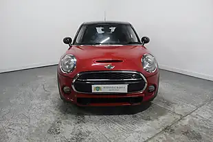 Used 2015 MINI Hatch Cooper S Red - Interior and Exterior details 9