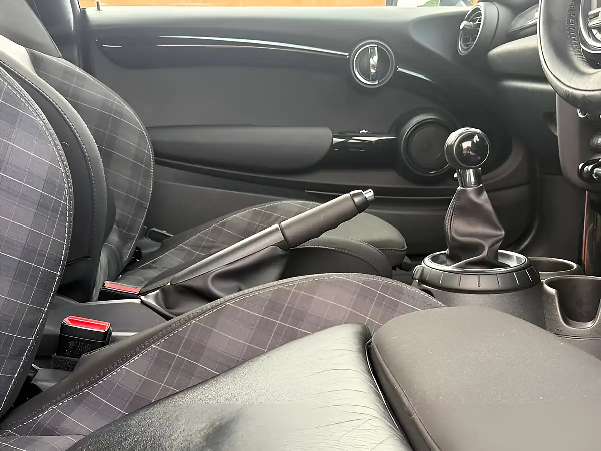 Used 2015 MINI Hatch Cooper S Thunder Grey - Interior and Exterior details 12