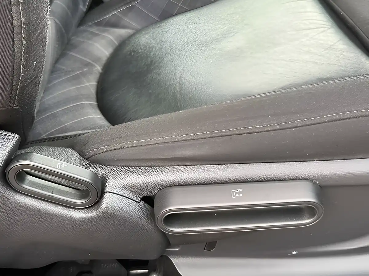 Used 2015 MINI Hatch Cooper S Thunder Grey - Interior and Exterior details 13