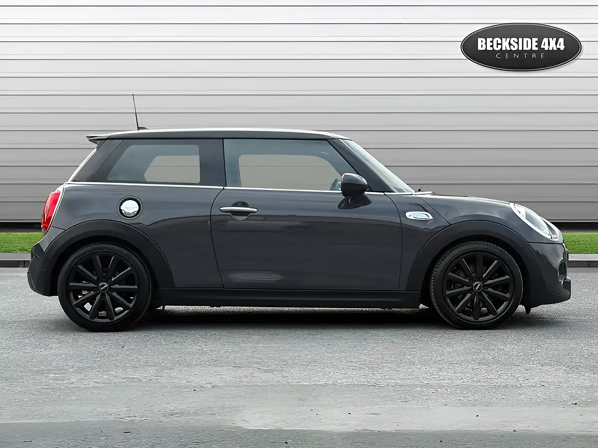 Used 2015 MINI Hatch Cooper S Thunder Grey - Interior and Exterior details 2