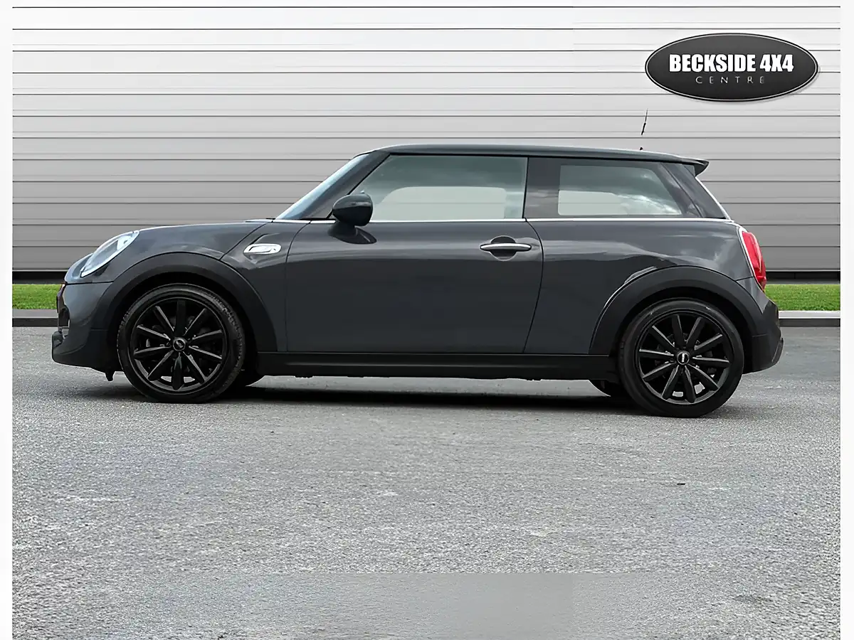 Used 2015 MINI Hatch Cooper S Thunder Grey - Interior and Exterior details 5