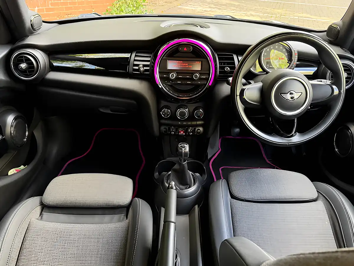 Used 2015 MINI Hatch Cooper Sd Grey - Interior and Exterior details 10