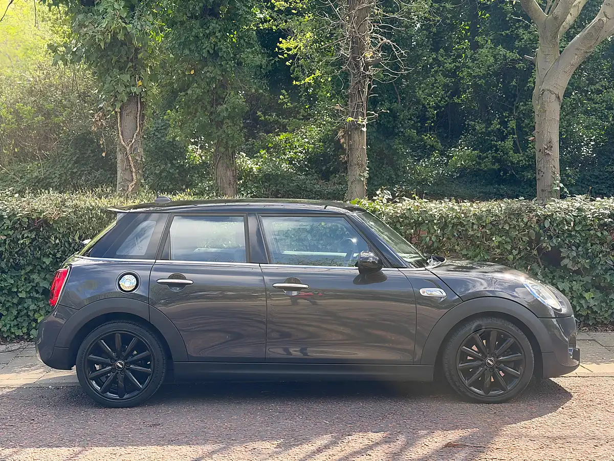 Used 2015 MINI Hatch Cooper Sd Grey - Interior and Exterior details 17
