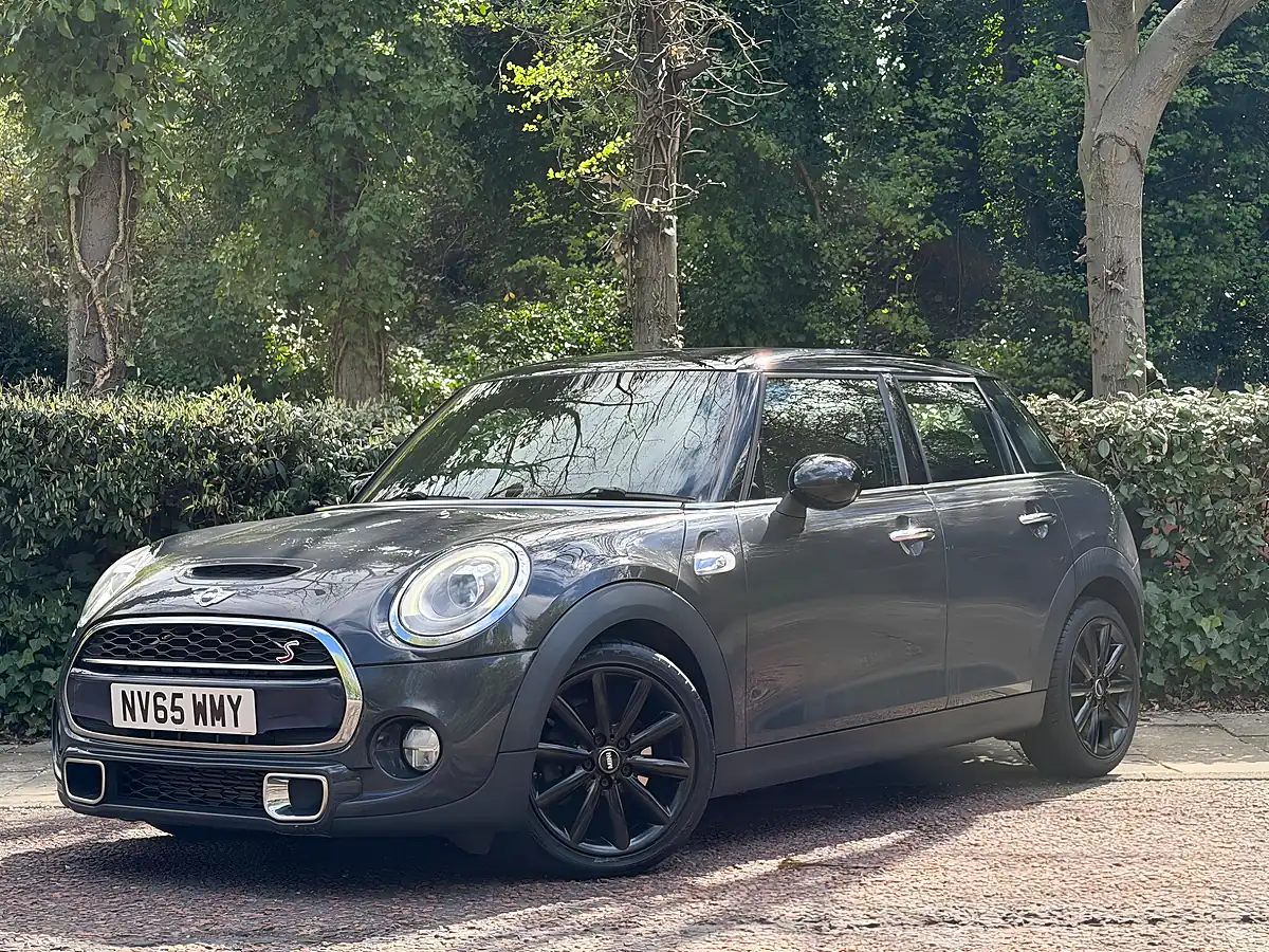 Used 2015 MINI Hatch Cooper Sd Grey - Interior and Exterior details 19