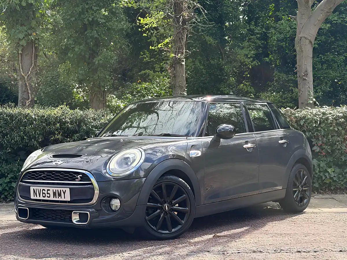 Used 2015 MINI Hatch Cooper Sd Grey - Interior and Exterior details 6