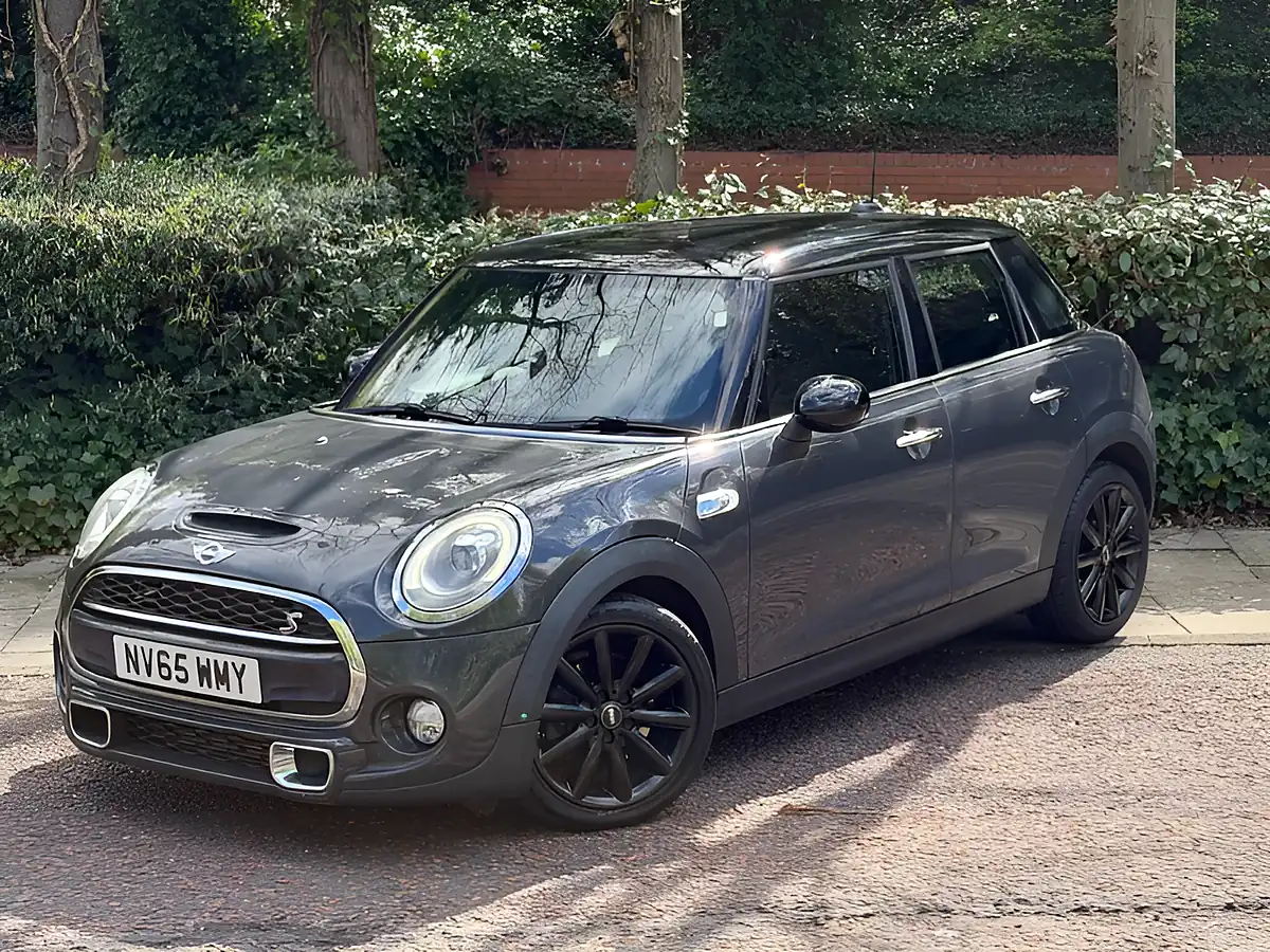 Used 2015 MINI Hatch Cooper Sd Grey - Interior and Exterior details 7