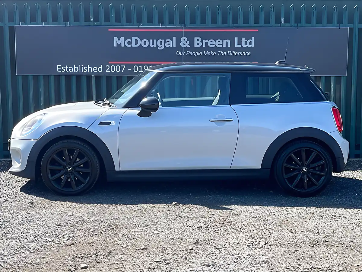 Used 2015 MINI Hatch Cooper Silver - Interior and Exterior details 2